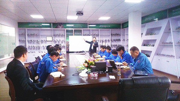 2014年11月20日，熱烈祝賀瑞安市紀(jì)龍汽車電器有限公司管理升級(jí)進(jìn)入第二期