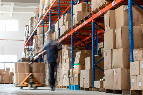 如何讓員工參與部門的規(guī)劃與決策？