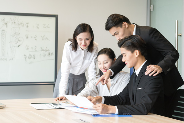 人才梯隊(duì)建設(shè)：培養(yǎng)儲(chǔ)備，確保企業(yè)持續(xù)發(fā)展