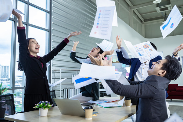 集團(tuán)管控中的組織結(jié)構(gòu)優(yōu)化：原則、方法與實(shí)踐