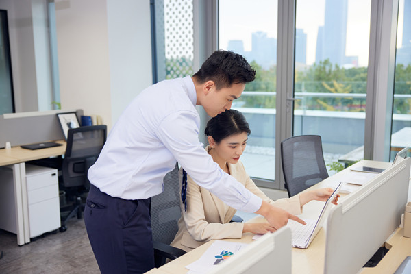 薪酬與人才流失：合理設(shè)計，降低流失率