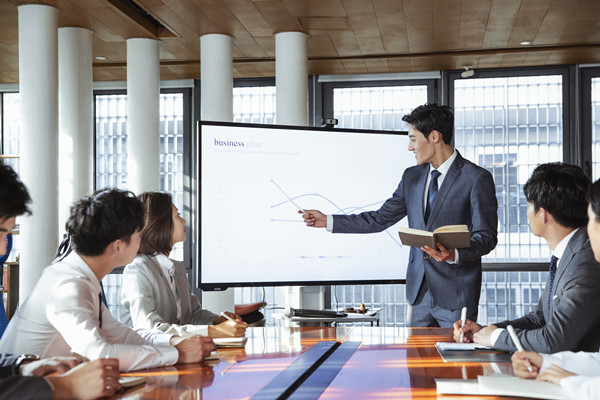 數(shù)據(jù)驅動的績效管理：用數(shù)據(jù)說話，科學決策