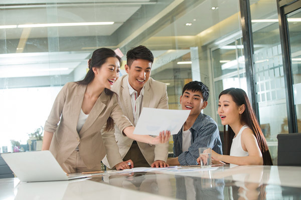 薪酬與績(jī)效掛鉤：激勵(lì)員工，提高工作表現(xiàn)