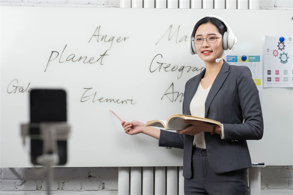 品牌數(shù)字化：借助數(shù)字技術(shù)，創(chuàng)新品牌營銷模式