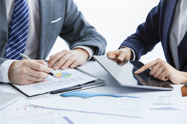 關(guān)鍵績(jī)效指標(biāo)（KPI）：明確目標(biāo)，跟蹤進(jìn)展