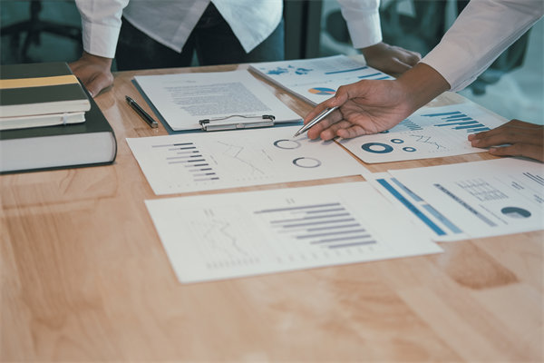 員工參與的績效改進計劃：員工主導(dǎo)，自我驅(qū)動的改進