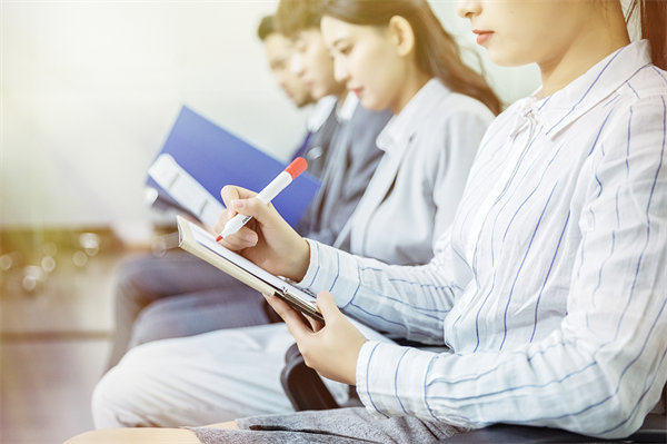 人才挖掘與選拔：全面評估候選人能力，選拔優(yōu)秀人才