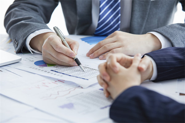 薪酬管理新趨勢(shì)：如何平衡員工期望與企業(yè)成本？