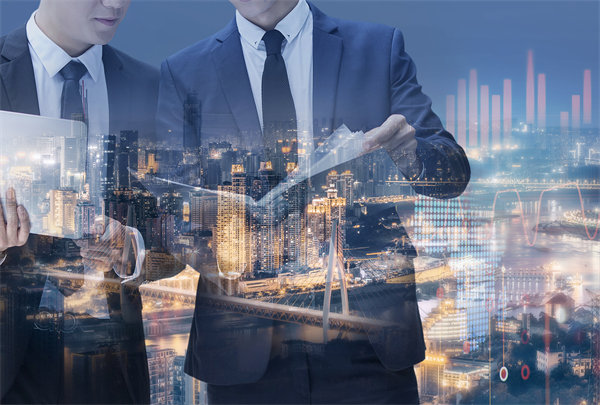 立足企業(yè)實際，制定可行經(jīng)營計劃，確保企業(yè)穩(wěn)健前行