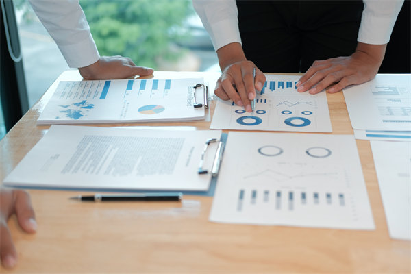 如何設(shè)計科學的薪酬績效以激勵員工持續(xù)高效工作？