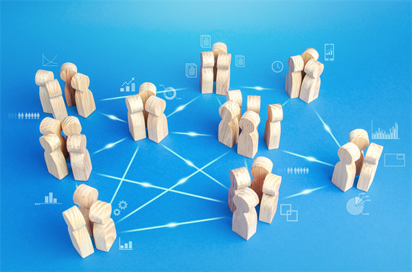 全球化運營中，集團管控面臨哪些新挑戰(zhàn)及應(yīng)對策略？