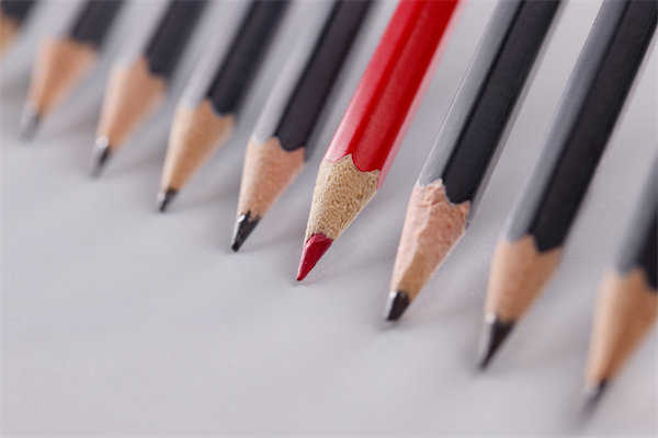 如何精準(zhǔn)定位市場，提升品牌差異化競爭力？