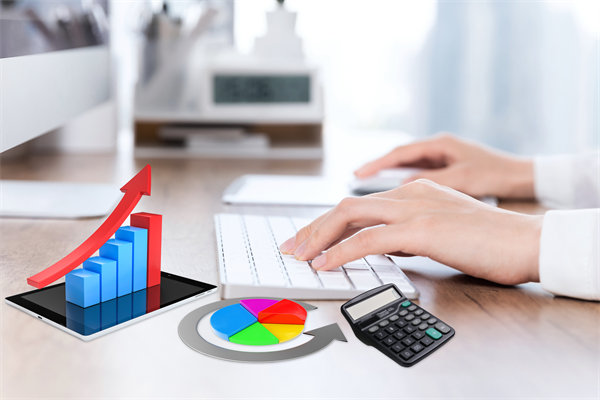 行業(yè)變革下，薪酬調(diào)整策略如何緊跟市場步伐？