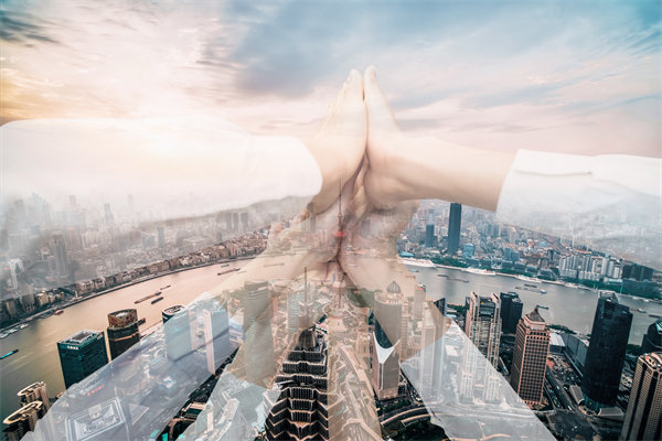 如何制定符合企業(yè)戰(zhàn)略目標(biāo)的組織發(fā)展路徑？