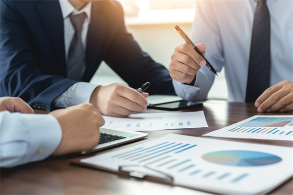 集團(tuán)內(nèi)部溝通機(jī)制如何優(yōu)化，促進(jìn)信息暢通？