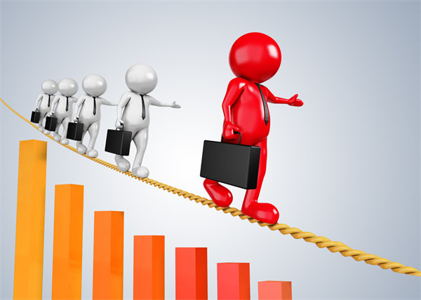 風(fēng)險管控能力差，人均銷量低，組織運(yùn)作效率低？