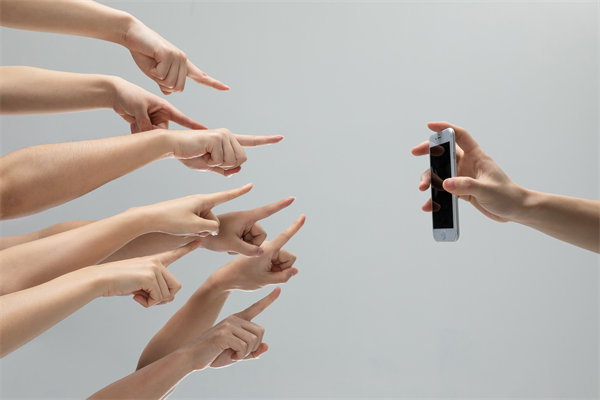 品牌危機(jī)公關(guān)：面對(duì)負(fù)面輿論，如何有效轉(zhuǎn)危為安？