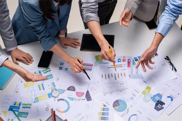 薪酬結(jié)構(gòu)如何設(shè)計(jì)，才能既吸引人才，又促進(jìn)內(nèi)部公平？