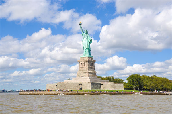 特朗普宣布勝選！國(guó)內(nèi)制造業(yè)何去何從？