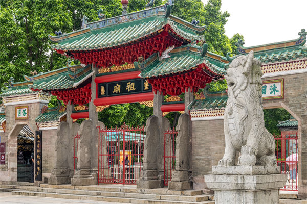 佛山戰(zhàn)略咨詢公司如何為企業(yè)定制長遠(yuǎn)戰(zhàn)略規(guī)劃？