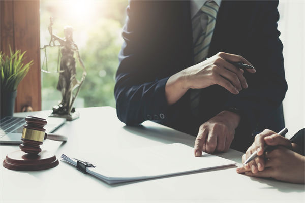 勞動(dòng)關(guān)系管理中，如何避免糾紛，構(gòu)建和諧環(huán)境？