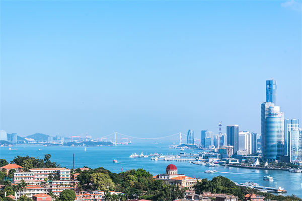 廈門營銷咨詢公司如何為企業(yè)定制精準(zhǔn)營銷策略？