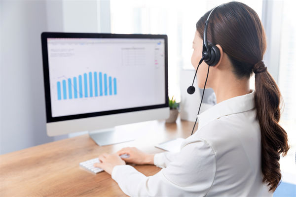 客戶為中心，管理咨詢?nèi)绾沃ζ髽I(yè)優(yōu)化服務(wù)體驗(yàn)？