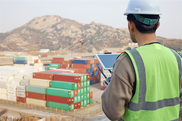 供應鏈管理中，如何確保供應鏈透明度與安全性？