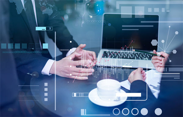 品牌戰(zhàn)略管理中，如何有效應(yīng)對市場變化與消費者需求？