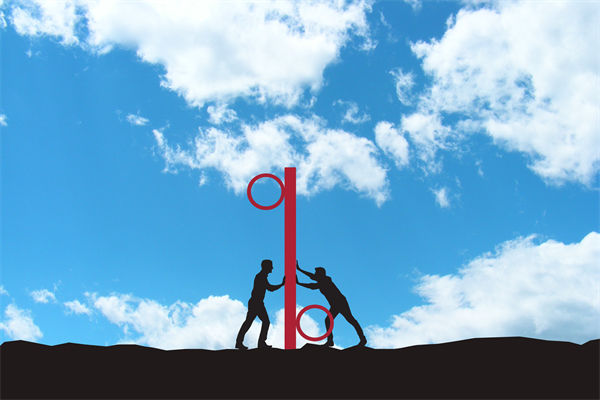 在全球化背景下，企業(yè)如何構建競爭優(yōu)勢的戰(zhàn)略框架？