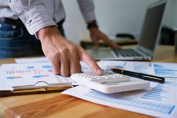 薪酬與績(jī)效如何掛鉤，專業(yè)咨詢?nèi)绾沃珳?zhǔn)設(shè)計(jì)？