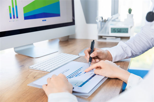 信息不對稱問題下，集團(tuán)如何加強(qiáng)內(nèi)部管控透明度？