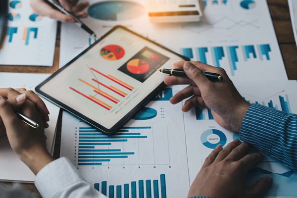 面對(duì)多元化業(yè)務(wù)，集團(tuán)如何精準(zhǔn)制定管控體系與策略？