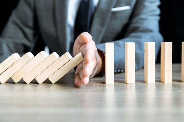 怎樣評(píng)估，年度經(jīng)營(yíng)計(jì)劃的實(shí)施效果與預(yù)期是否一致？