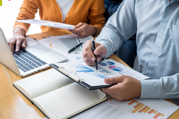 如何通過創(chuàng)新策略提升品牌影響力和市場占有率？