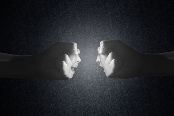 內(nèi)部矛盾重重，管理咨詢?nèi)绾沃χ亟ê椭C高效組織？