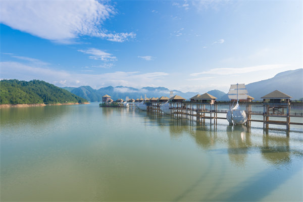 麗水戰(zhàn)略咨詢公司如何為企業(yè)量身定制破局發(fā)展戰(zhàn)略？