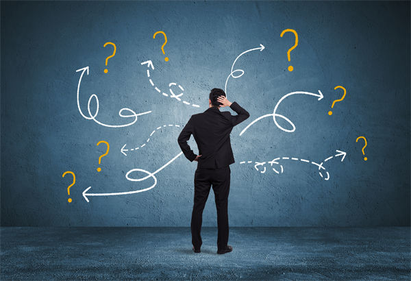 29歲男演員退圈回老家趕集擺攤，人力資源怎么看？