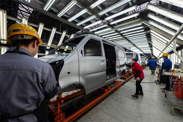 同行都在靠精益生產(chǎn)盈利，您的企業(yè)為何還在原地踏步？