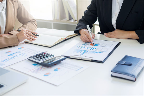 央行5月7日宣布降準降息，對企業(yè)薪酬績效的啟示