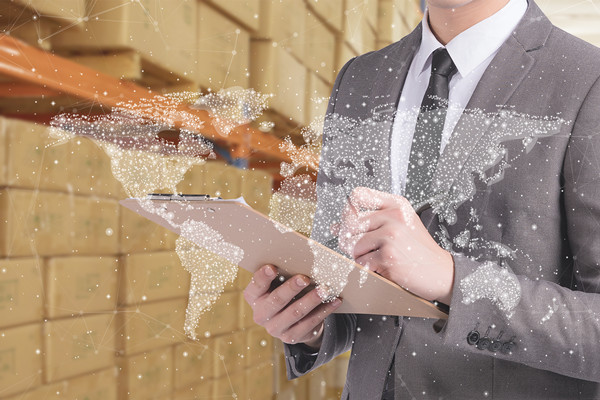 在全球化背景下，集成供應鏈面臨哪些挑戰(zhàn)與機遇？