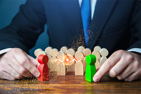 新老業(yè)務(wù)沖突不斷，企業(yè)戰(zhàn)略管理如何平衡布局？