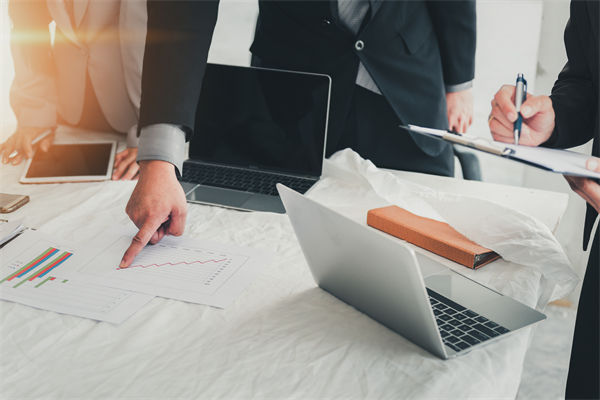 戰(zhàn)略規(guī)劃年年重做卻無效，到底缺了哪環(huán)落地邏輯？