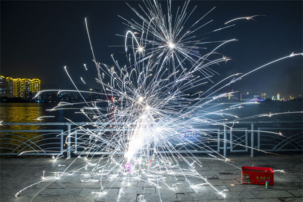 精益生產(chǎn)分析：湖南一花炮廠爆炸，現(xiàn)場(chǎng)升起蘑菇云