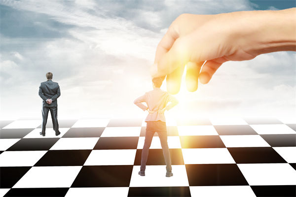 把頂層設計和問計于民統(tǒng)一起來，對企業(yè)戰(zhàn)略的啟示