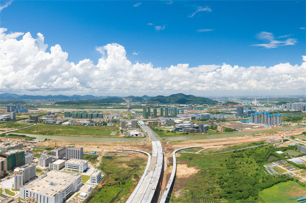 企業(yè)轉(zhuǎn)型卡在瓶頸期難突破，中山管理咨詢?nèi)绾沃髽I(yè)找到新路徑？