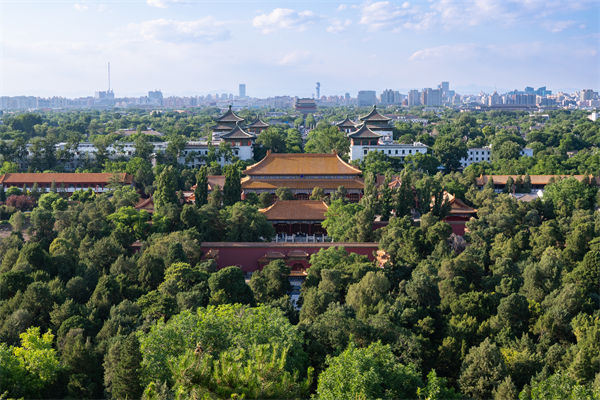 多家公司通知帶薪放假看閱兵，績效管理有何啟示？