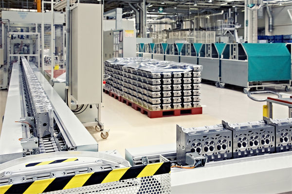 中小企業(yè)應(yīng)用精益生產(chǎn)，面臨哪些特殊挑戰(zhàn)與機(jī)遇？