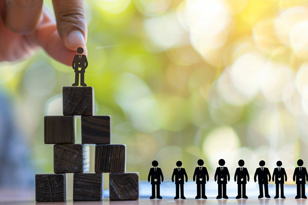 重慶人力資源管理咨詢公司推薦，能破解技能人才斷層難題么？